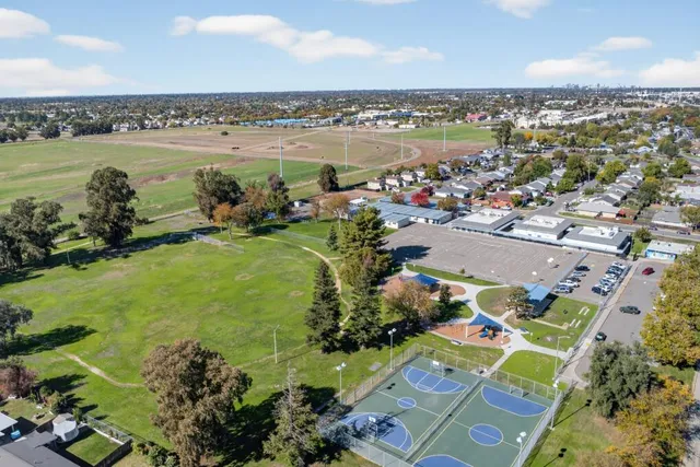 $419,900 | 7921 Albion Way, Sacramento, CA 95832