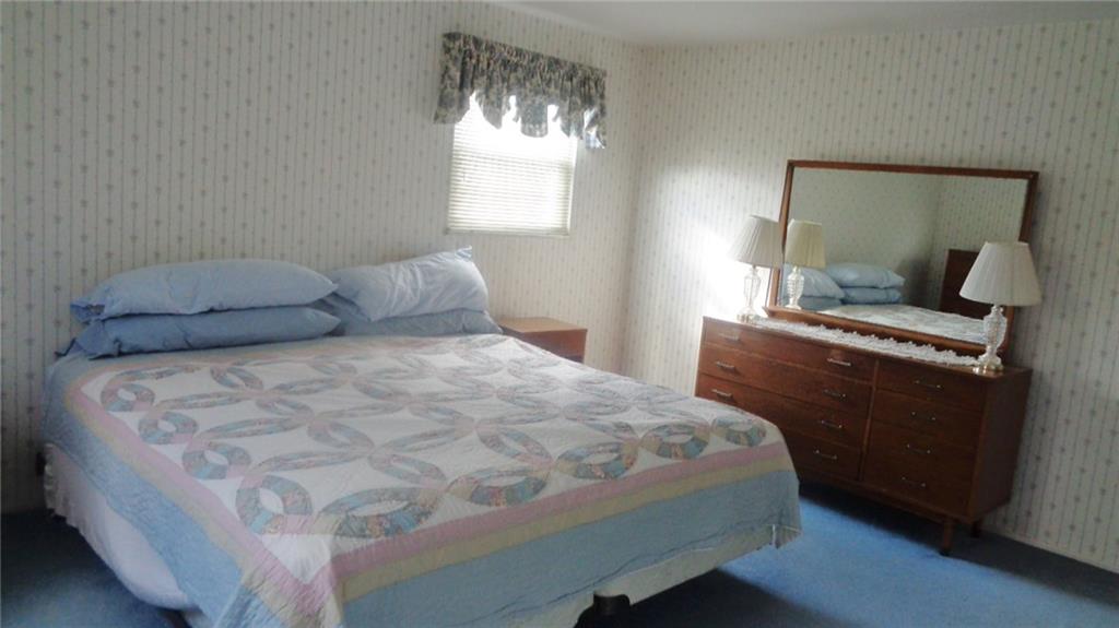 5081 West Harbison Road Pittsburgh, PA 15276 - Photo 17 of 24 MASTER BEDROOM.