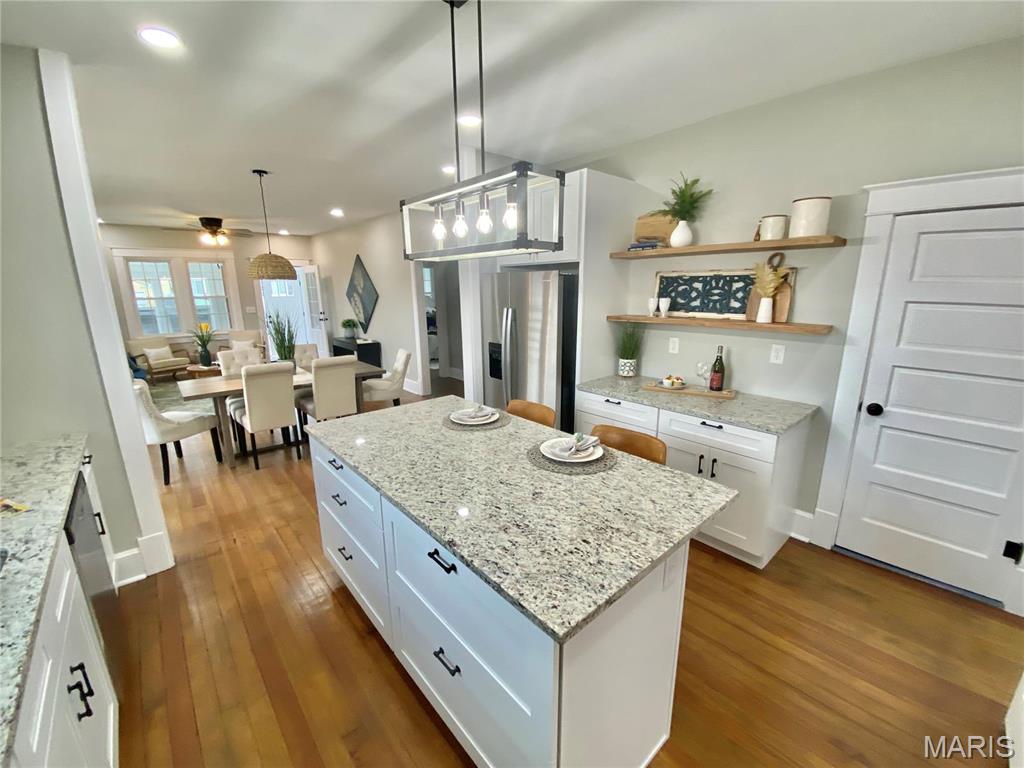 605 Milton Road Alton, IL 62002 - Photo 8 of 24 Gallery Image 8