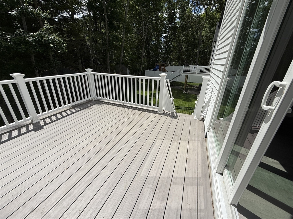 24 Cooper Road Webster, MA 01570 - Photo 10 of 42