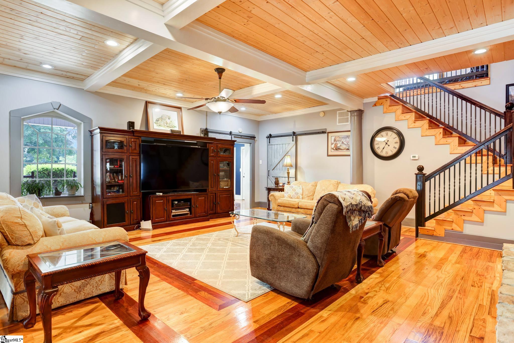 2950 Motlow Creek Road Campobello, SC 29322 - Photo 5 of 36