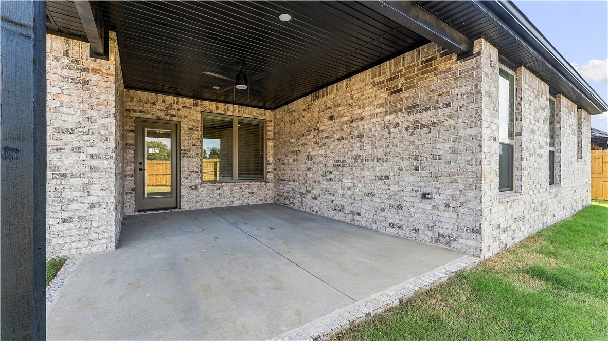 2104 Silk Street Pea Ridge, AR 72751 - Photo 12 of 26 Covered back patio