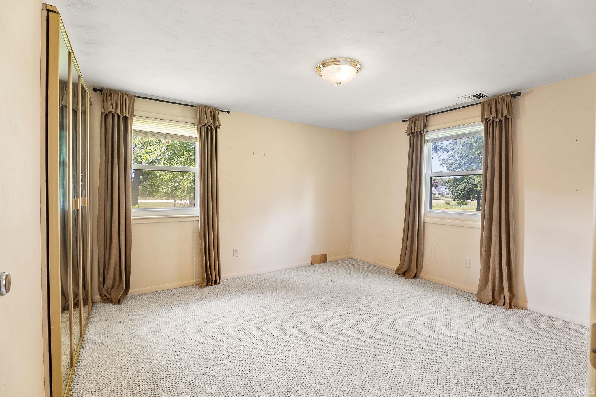 208 West Gump Road Fort Wayne, IN 46845 - Photo 15 of 33