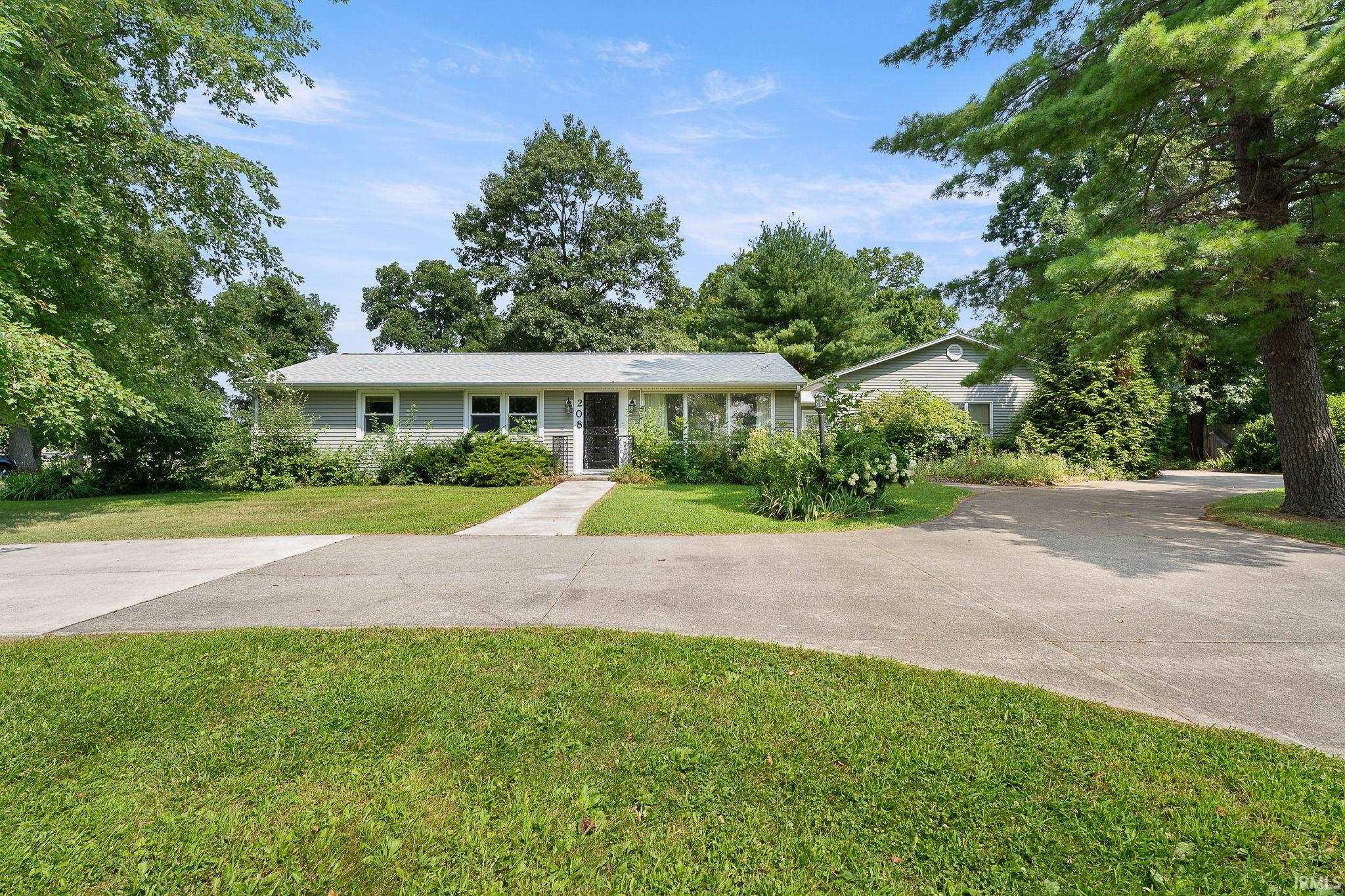 208 West Gump Road Fort Wayne, IN 46845 - Photo 4 of 33