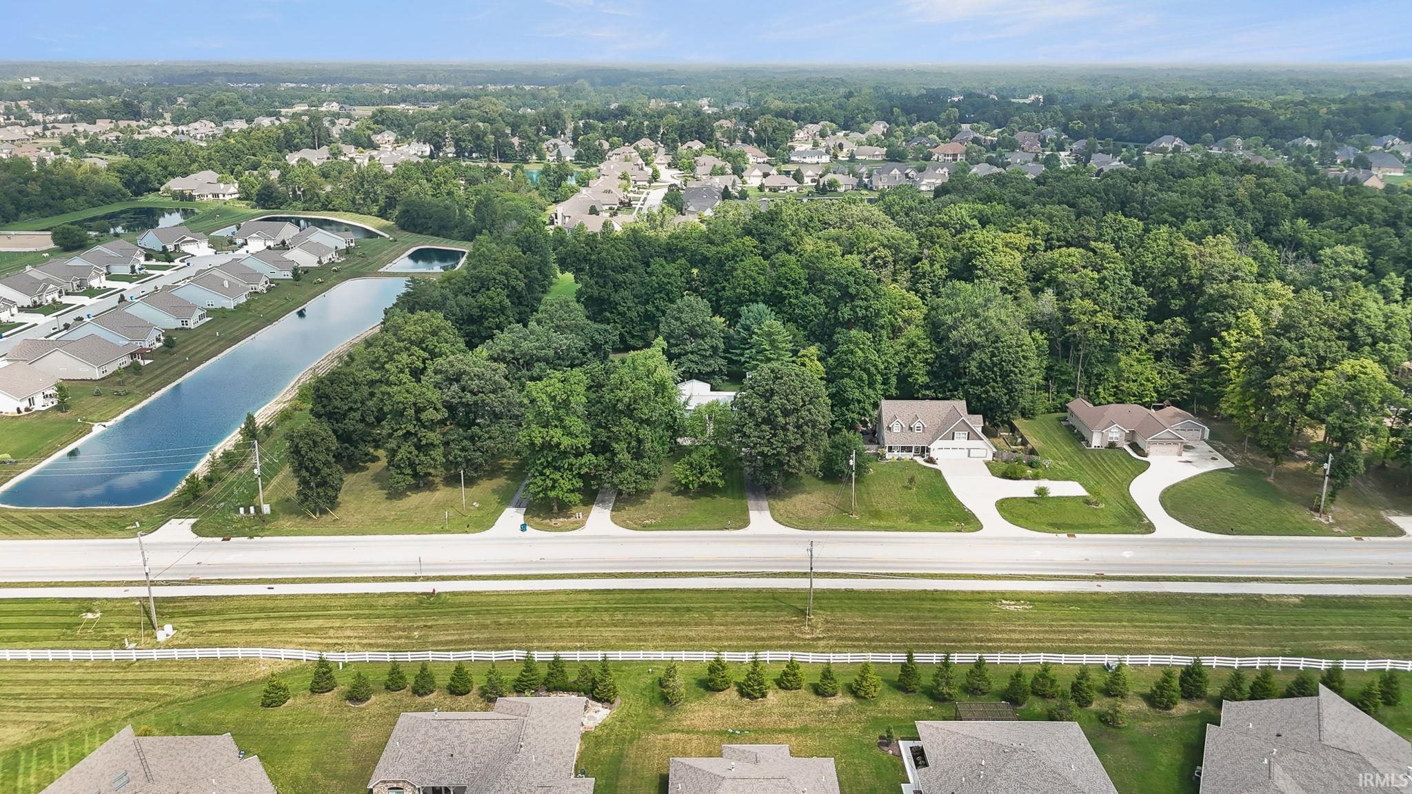 208 West Gump Road Fort Wayne, IN 46845 - Photo 5 of 33