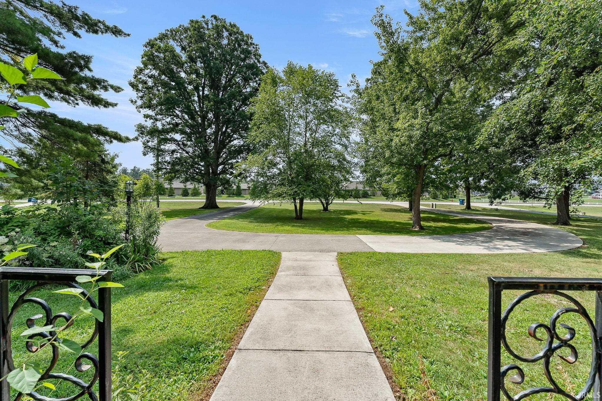208 West Gump Road Fort Wayne, IN 46845 - Photo 8 of 33