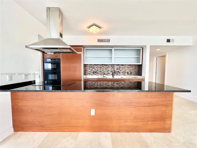 $9,000 | 1850 South Ocean Drive, Unit 2204, Hallandale Beach, FL 33009