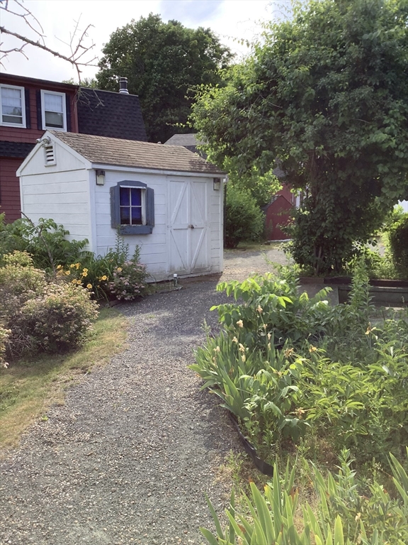236 Maple Street Danvers, MA 01923 - Photo 8 of 10