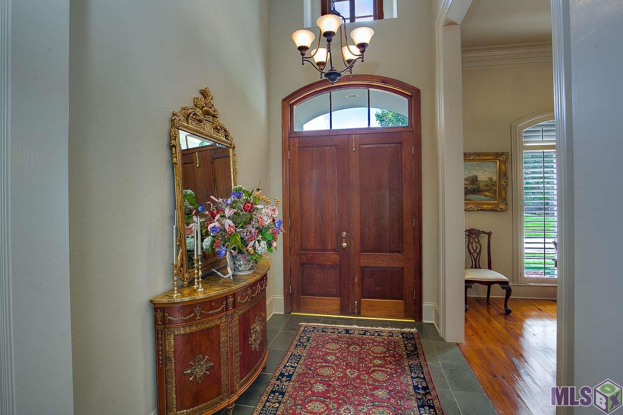 404 Longmeadow Drive Baton Rouge, LA 70810 - Photo 3 of 31 Gallery Image 3