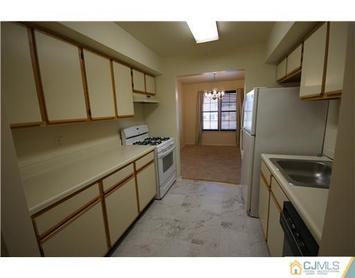80 Keystone Court Edison, NJ 08817 - Photo 1 of 12 Gallery Image 1