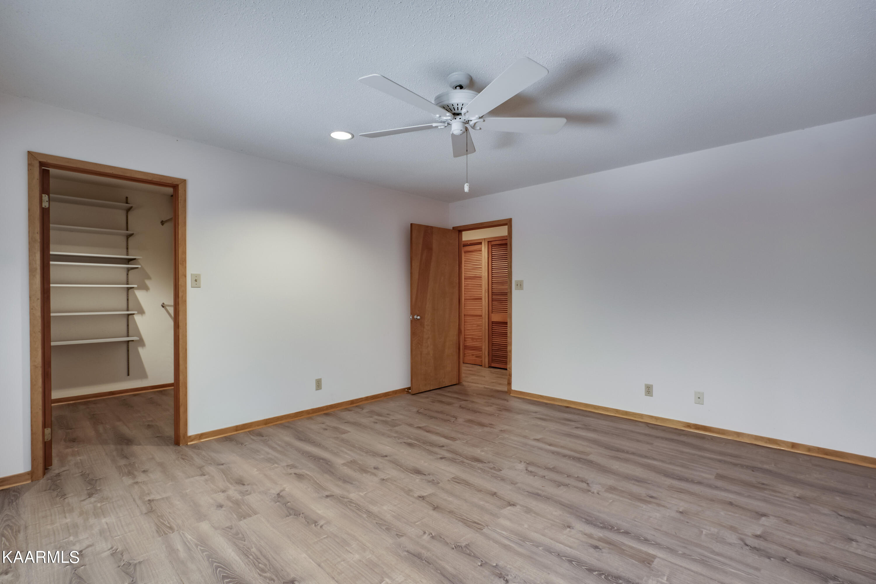 151 Baypath Drive Oak Ridge, TN 37830 - Photo 36 of 60 36_BaypathDrive_151_Bedroom3_02
