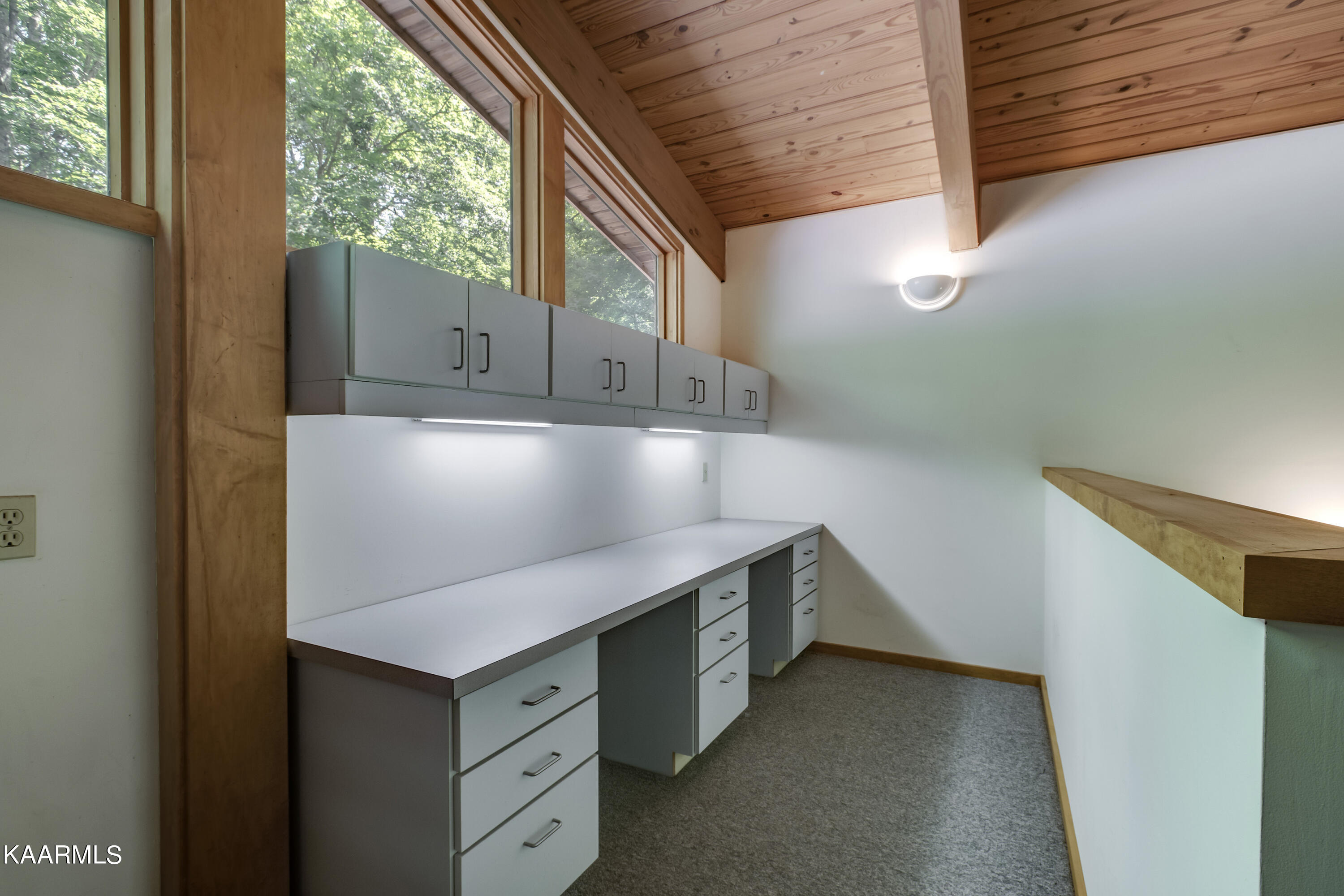 151 Baypath Drive Oak Ridge, TN 37830 - Photo 41 of 60 41_BaypathDrive_151_LoftOffice