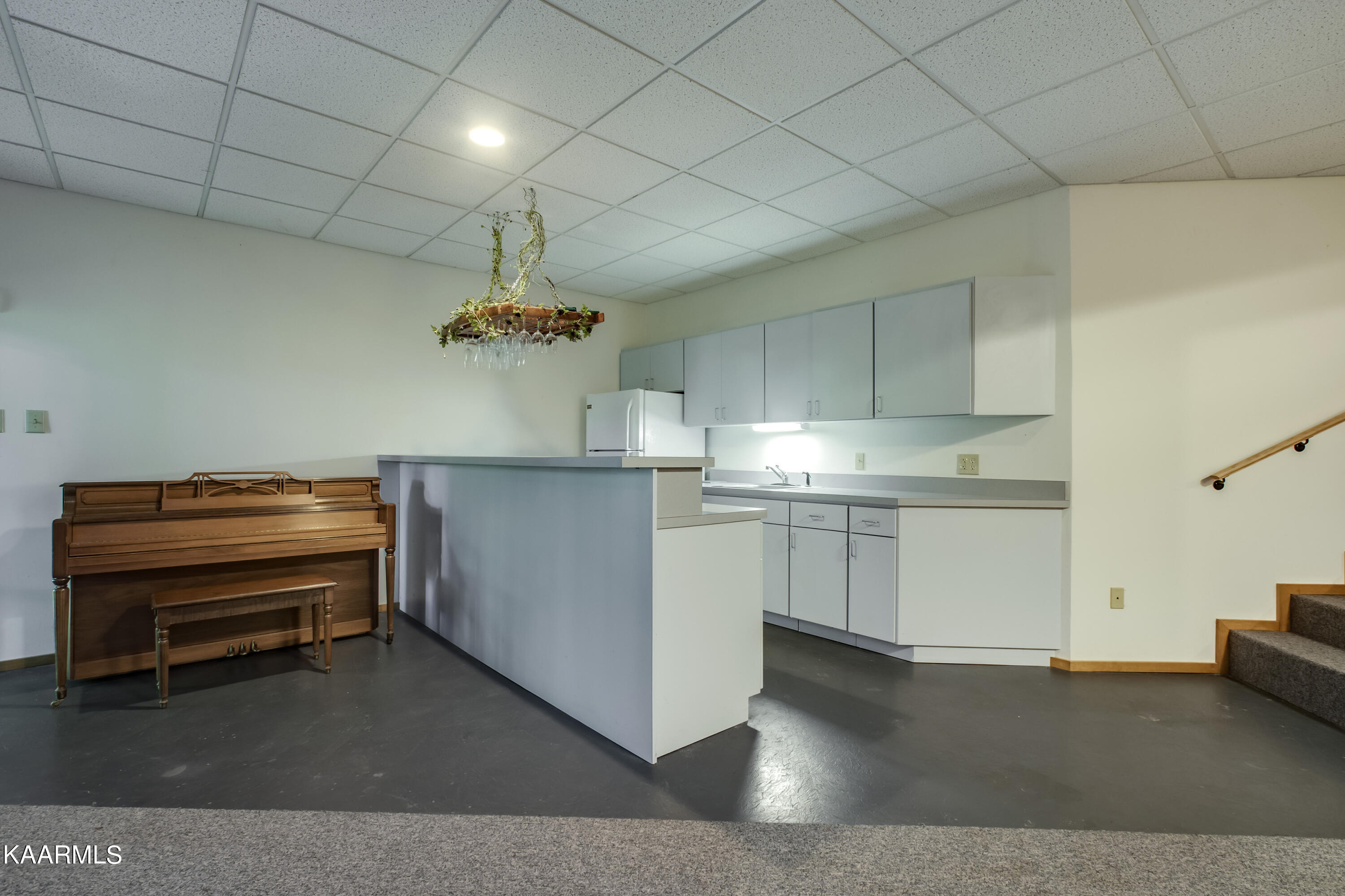 151 Baypath Drive Oak Ridge, TN 37830 - Photo 48 of 60 48_BaypathDrive_151_Kitchenette02
