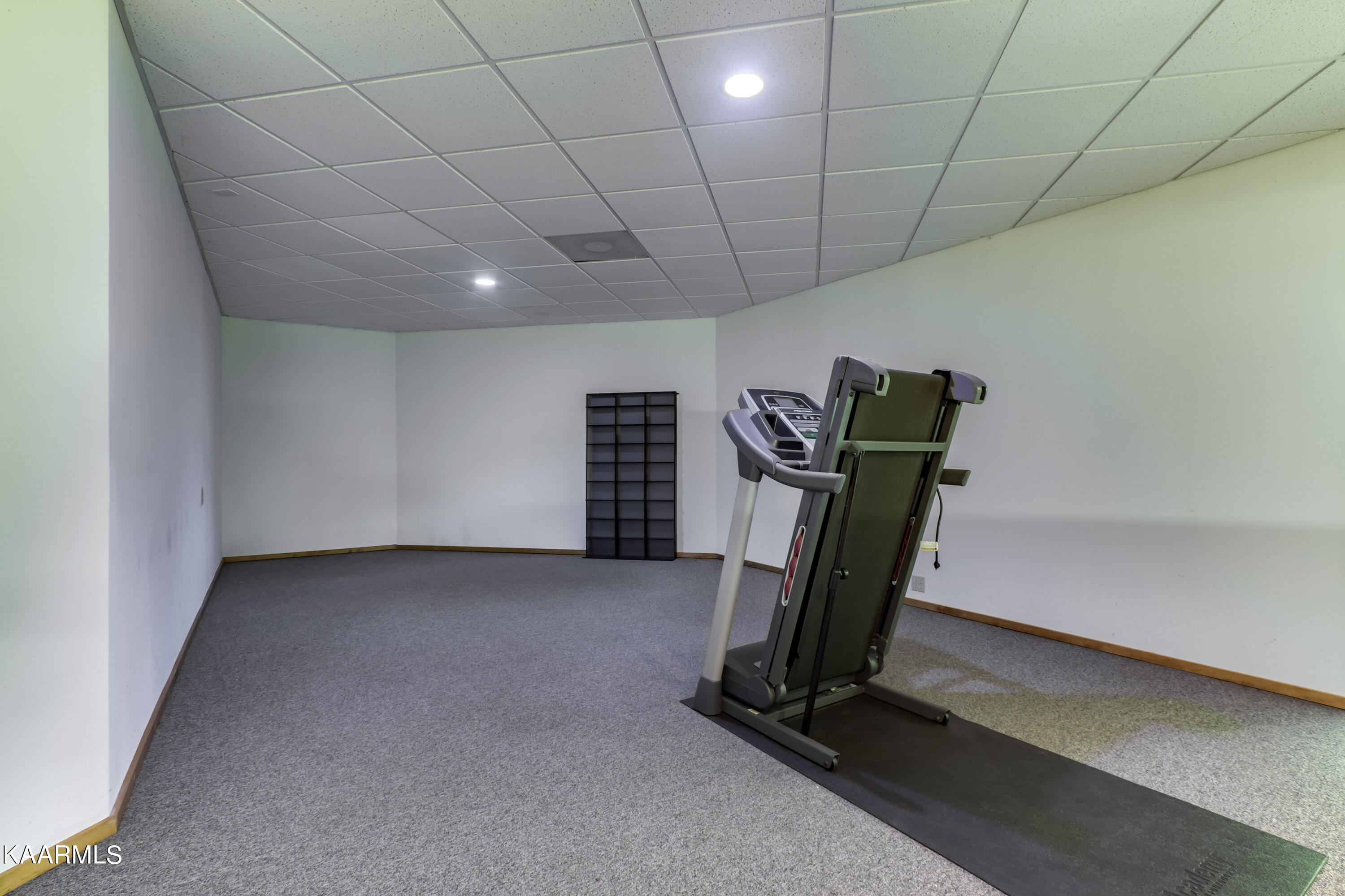 151 Baypath Drive Oak Ridge, TN 37830 - Photo 49 of 60 49_BaypathDrive_151_MediaRoom01