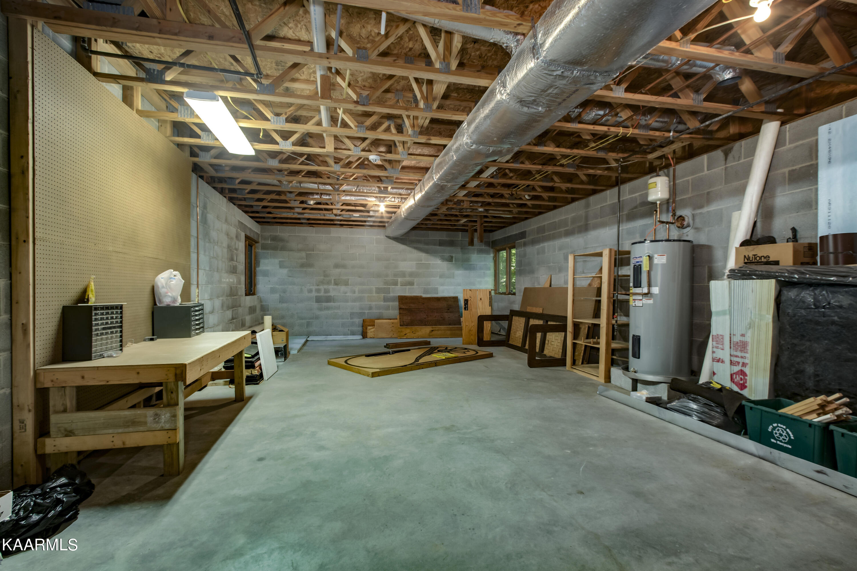 151 Baypath Drive Oak Ridge, TN 37830 - Photo 55 of 60 55_BaypathDrive_151_Shop-Storage