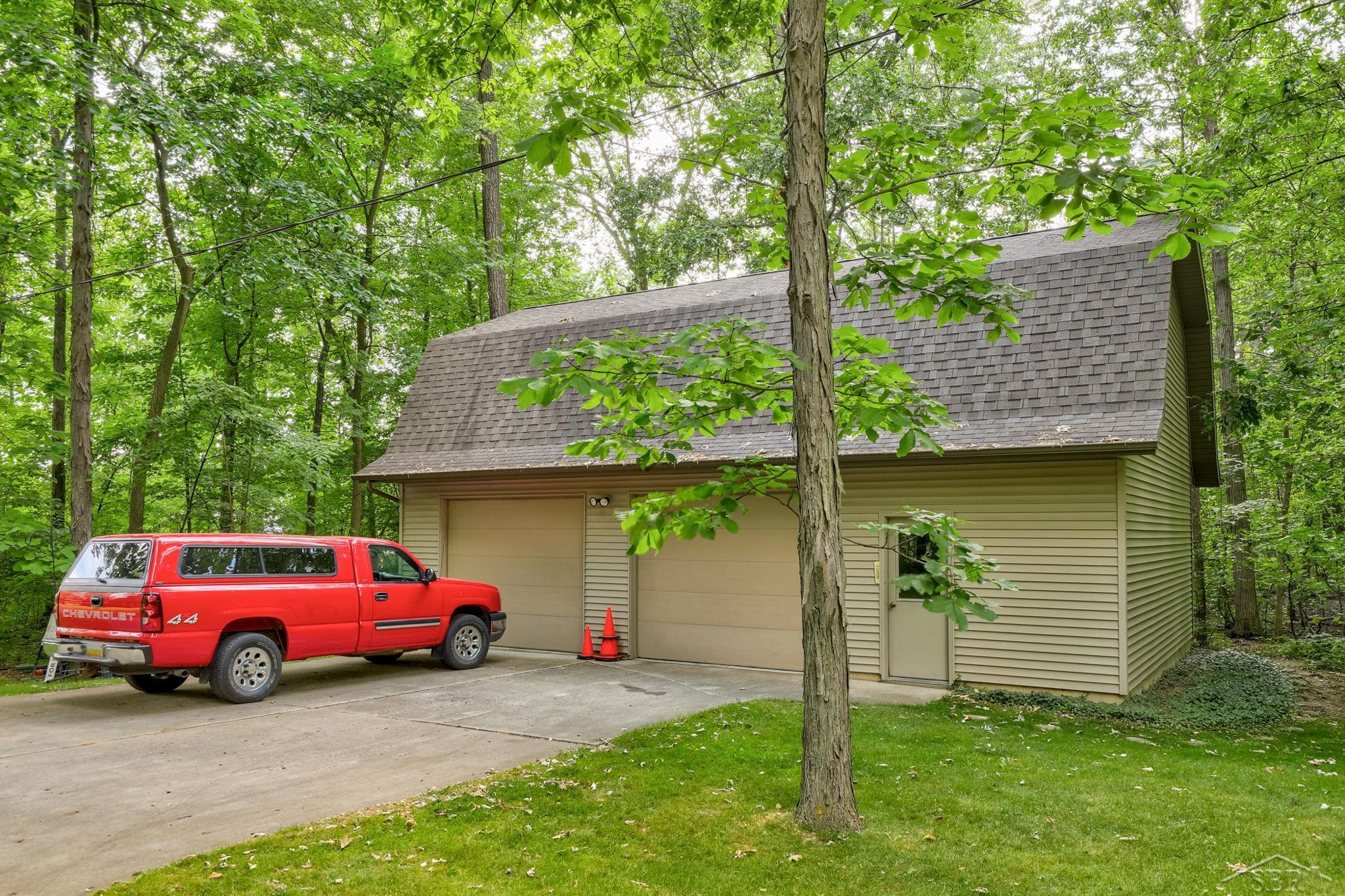 9527 Bender Road Frankenmuth, MI 48734 - Photo 41 of 58 50084181-40.JPG