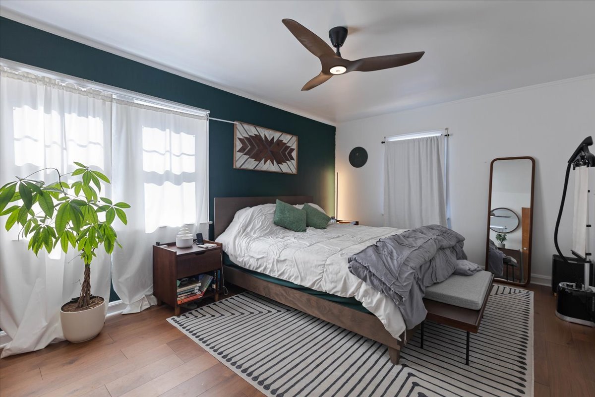 9527 South Damen Avenue Chicago, IL 60643 - Photo 13 of 33 a bedroom with a bed furniture and a window