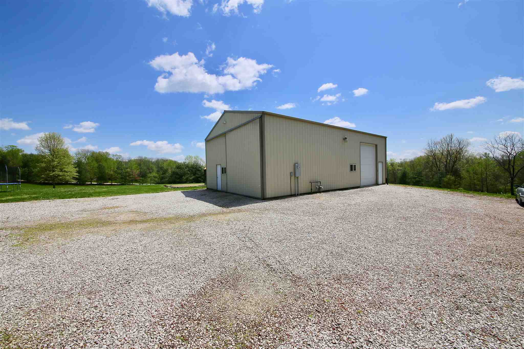 4313 South Leonard Springs Road Bloomington, IN 47403 - Photo 7 of 36 Gallery Image 7