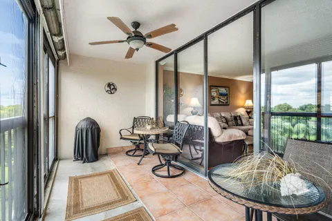 $195,000 | 6620 Boca Del Mar Drive, Unit 507, Boca Raton, FL 33433