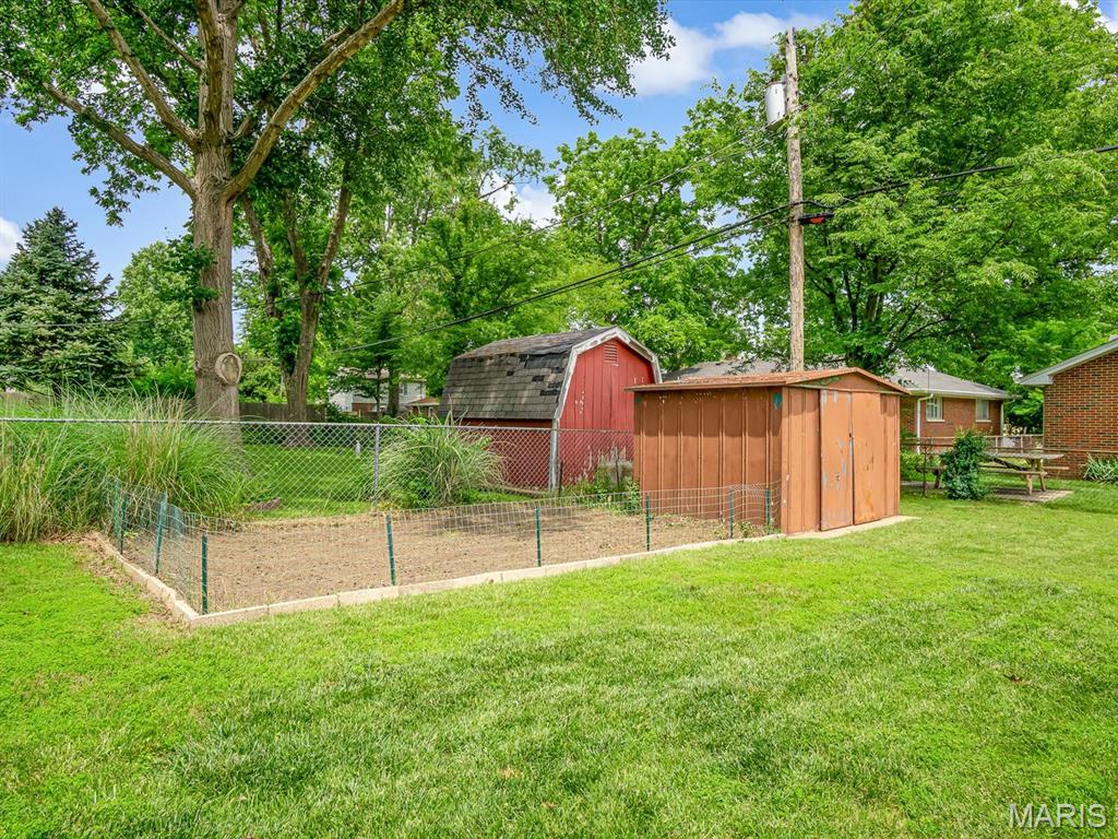 608 South Augusta Street O'Fallon, IL 62269 - Photo 15 of 17