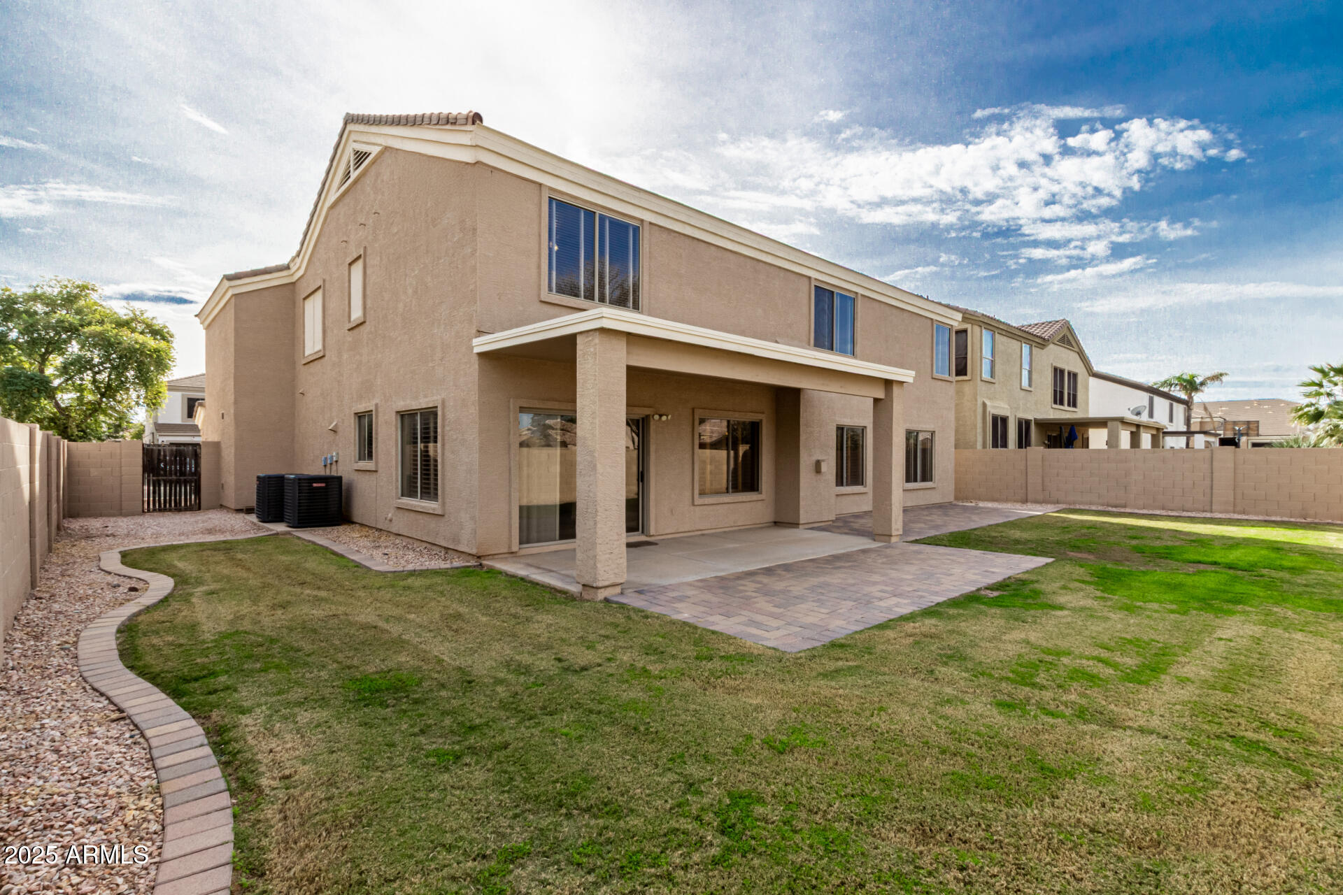 2978 East Ranch Court Gilbert, AZ 85296 - Photo 47 of 72 a front view of a house with garden