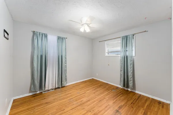 $160,000 | 1359 North Kokomo Avenue, Derby, KS 67037