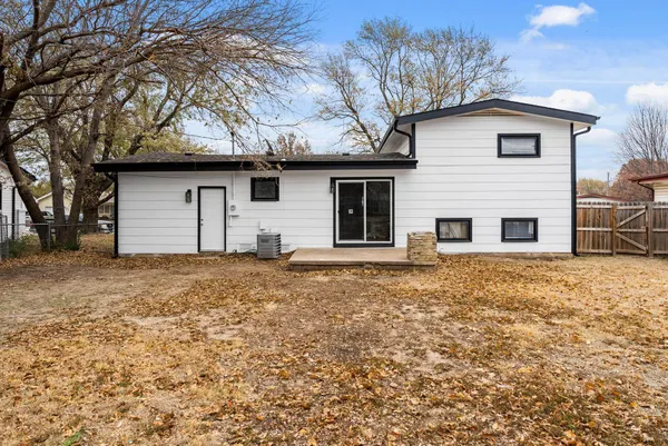 $160,000 | 1359 North Kokomo Avenue, Derby, KS 67037