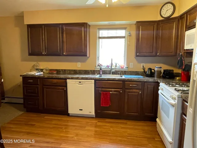 $475,000 | 101 Mansfield Drive, Brick, NJ 08724