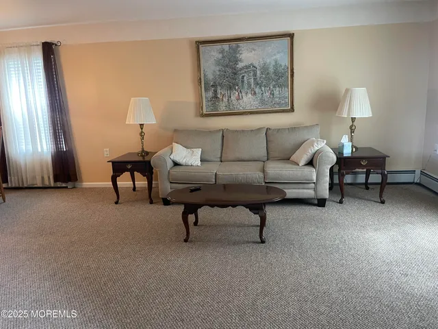 $475,000 | 101 Mansfield Drive, Brick, NJ 08724