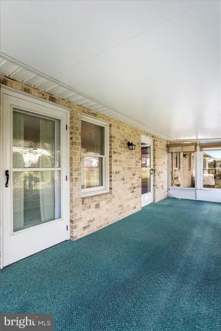 a view of back yard of the house