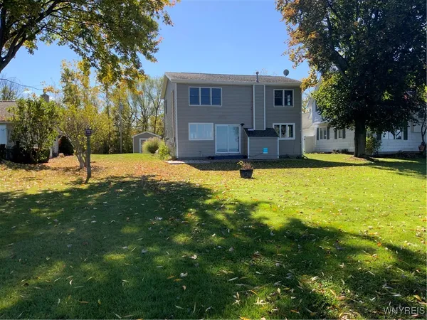 $359,900 | 15951 Edrose Shore, Kendall, NY 14477