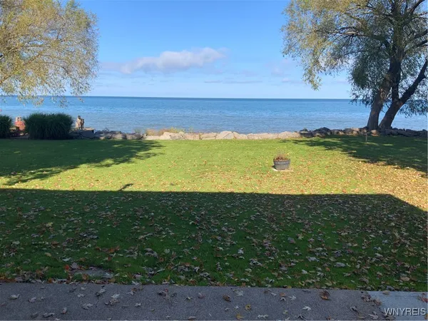 $359,900 | 15951 Edrose Shore, Kendall, NY 14477