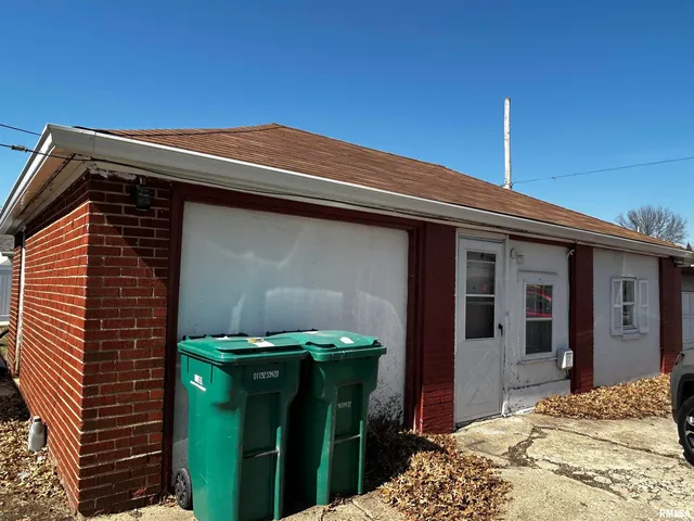 $699 | 2317 West Kellogg Avenue, Unit 5, West Peoria, IL 61604