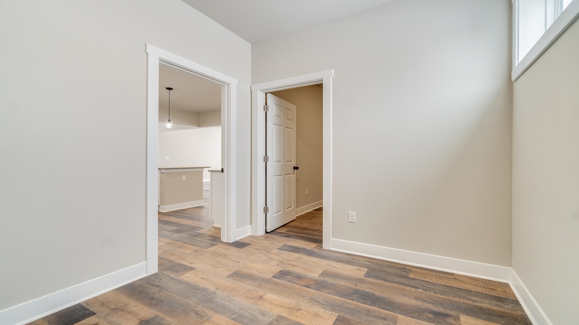 9762 Lismore Road Roscoe, IL 61073 - Photo 18 of 41 Gallery Image 18