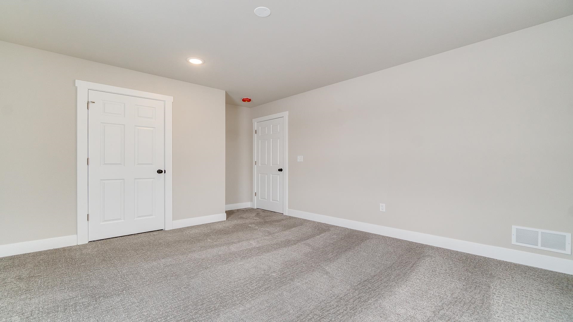 9762 Lismore Road Roscoe, IL 61073 - Photo 32 of 41 Gallery Image 32