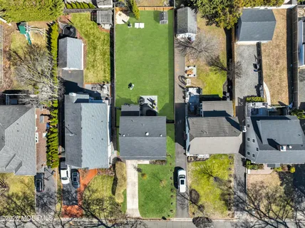 $6,875 | 19 Lennox Avenue, Rumson, NJ 07760