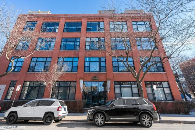 $4,000 | 1259 North Wood Street, Unit 401, Chicago, IL 60622