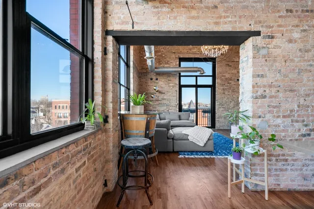 $4,000 | 1259 North Wood Street, Unit 401, Chicago, IL 60622