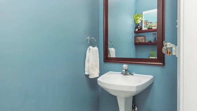 $4,000 | 1259 North Wood Street, Unit 401, Chicago, IL 60622