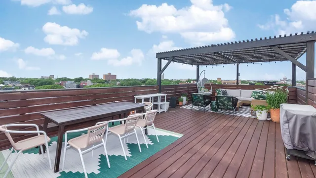 $4,000 | 1259 North Wood Street, Unit 401, Chicago, IL 60622