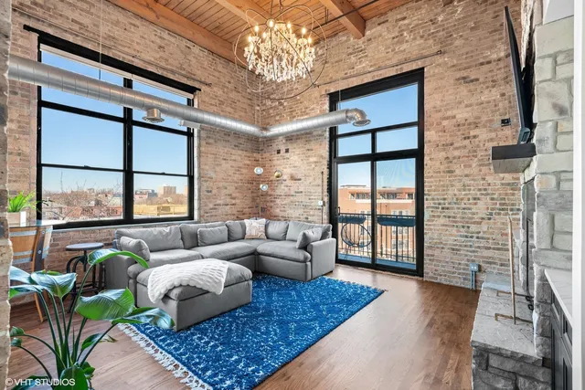 $4,000 | 1259 North Wood Street, Unit 401, Chicago, IL 60622