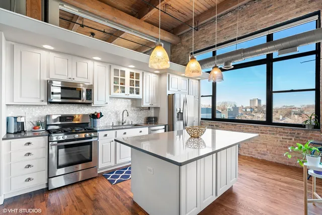 $4,000 | 1259 North Wood Street, Unit 401, Chicago, IL 60622