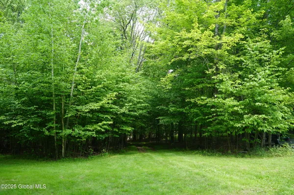 $225,777 | 127 Fern Lane, Jefferson, NY 12093