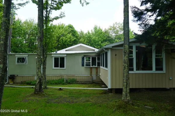 $225,777 | 127 Fern Lane, Jefferson, NY 12093