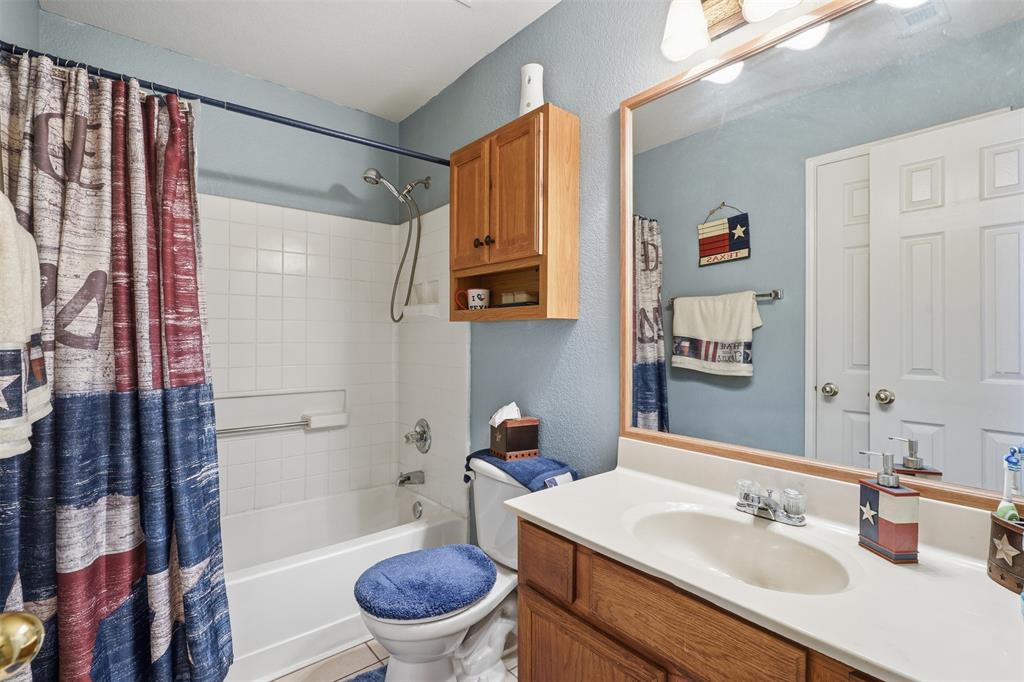 2732 Rawhide Court Haslet, TX 76052 - Photo 26 of 40 Bathroom #2