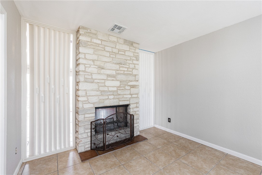 3935 Monta Drive Robstown, TX 78380 - Photo 4 of 34