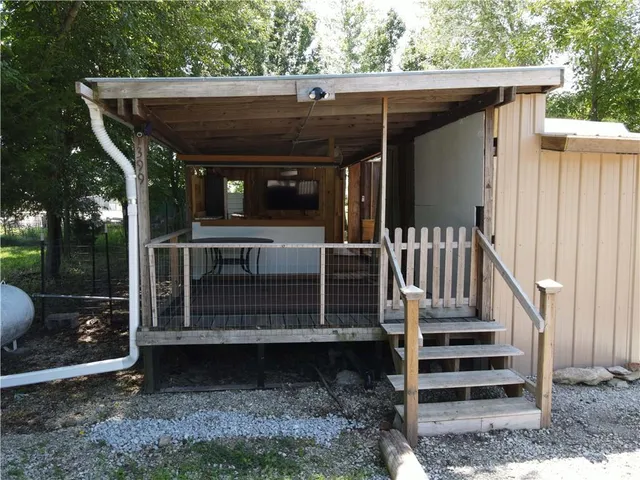 $28,000 | 122 Fawn Valley Drive, Linn Valley, KS 66040