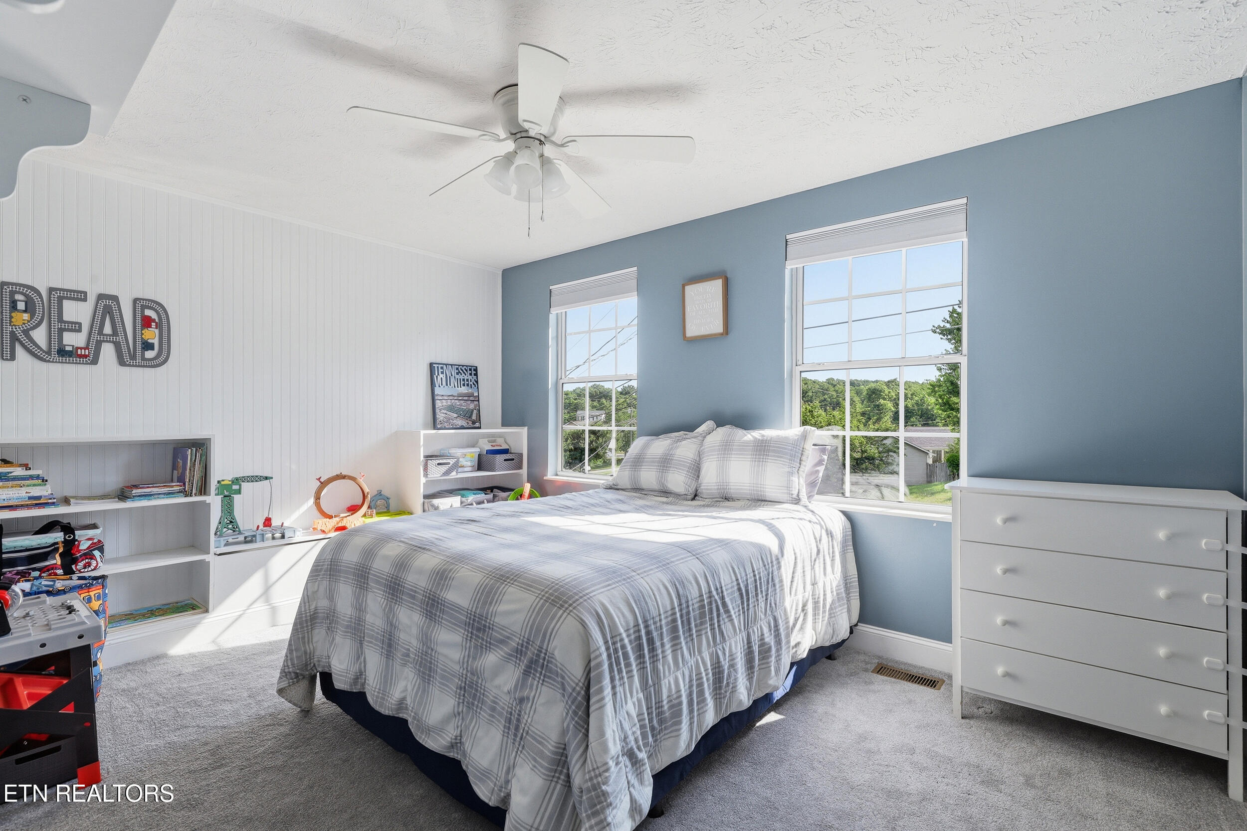 8258 Oak Terrace Lane Powell, TN 37849 - Photo 43 of 47 44_8258_oak_terrace_ln_0096