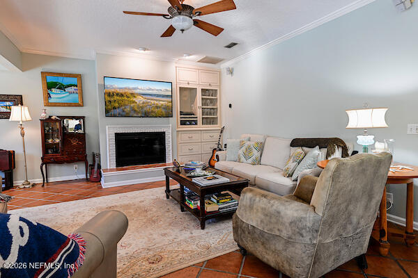 1145 Neck Road Ponte Vedra Beach, FL 32082 - Photo 20 of 50 Living Room_26-0204-000064-CC-HDRp