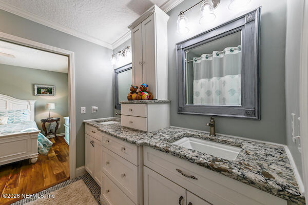 1145 Neck Road Ponte Vedra Beach, FL 32082 - Photo 38 of 50 Upstairs Bathroom_26-0204-000199-CC-HDRp